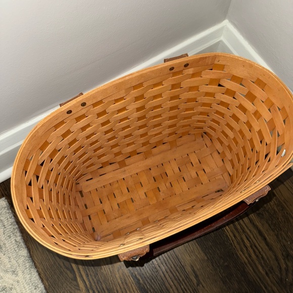 Longaberger 2001 Boardwalk Large Basket - Picture 3 of 5